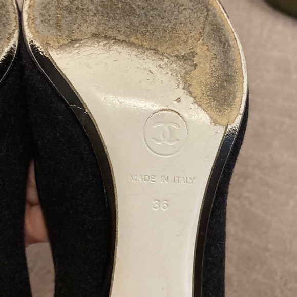 Chanel flannel and patent pump - Picture 6 of 10